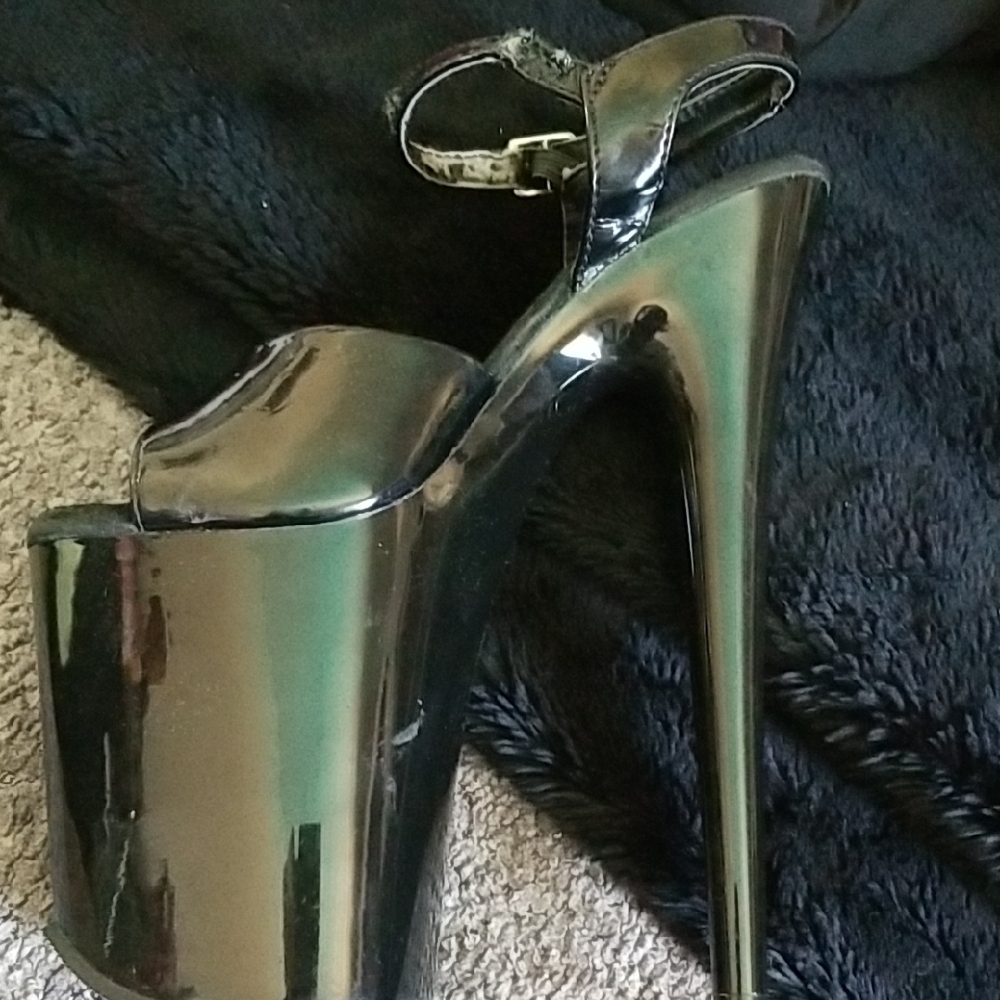 Pleaser Shiny Black Platform Heels